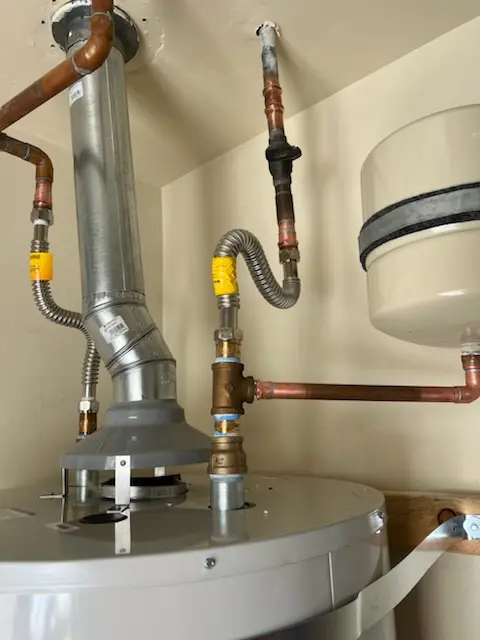Water heater installation and plumbing repair in Shelbyville